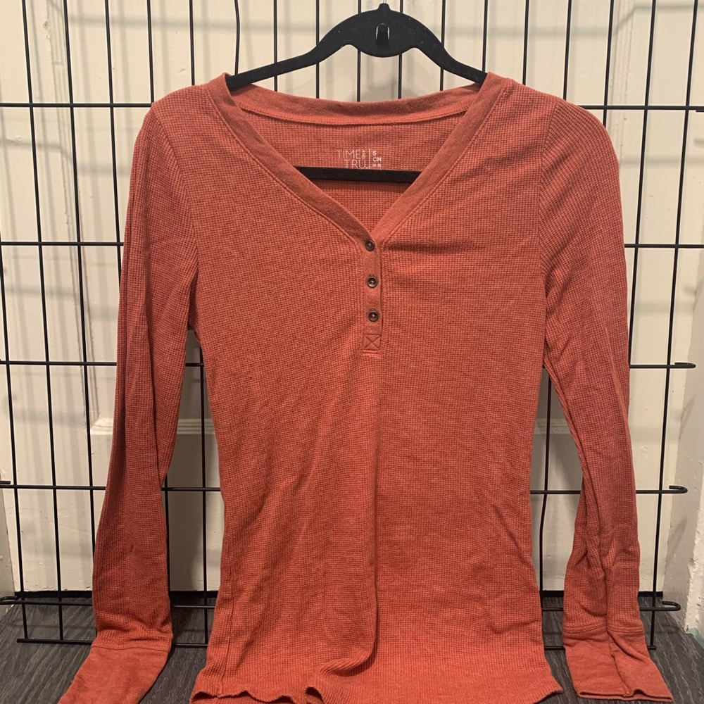 Tight Waffle Knit Henley